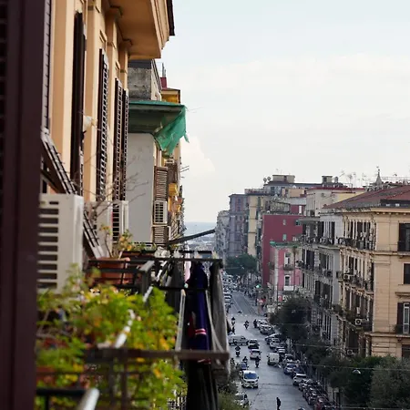 Ampio appartamento Napoli Famiglie 6 ospiti * Napoli