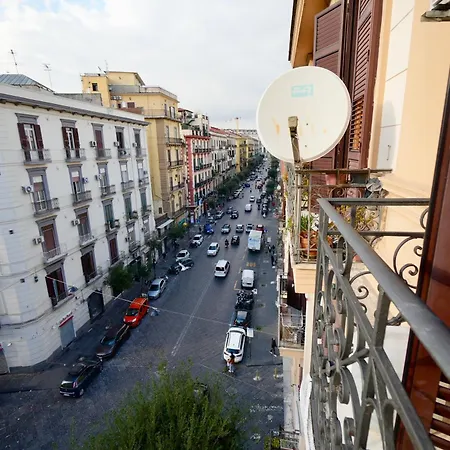 Appartamento Ampio appartamento Napoli Famiglie 6 ospiti