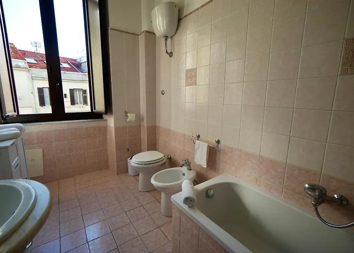 Ampio Famiglie 6 Ospiti Nápoles